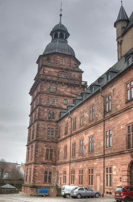 20090228-124330-00-e0_tonemapped.jpg